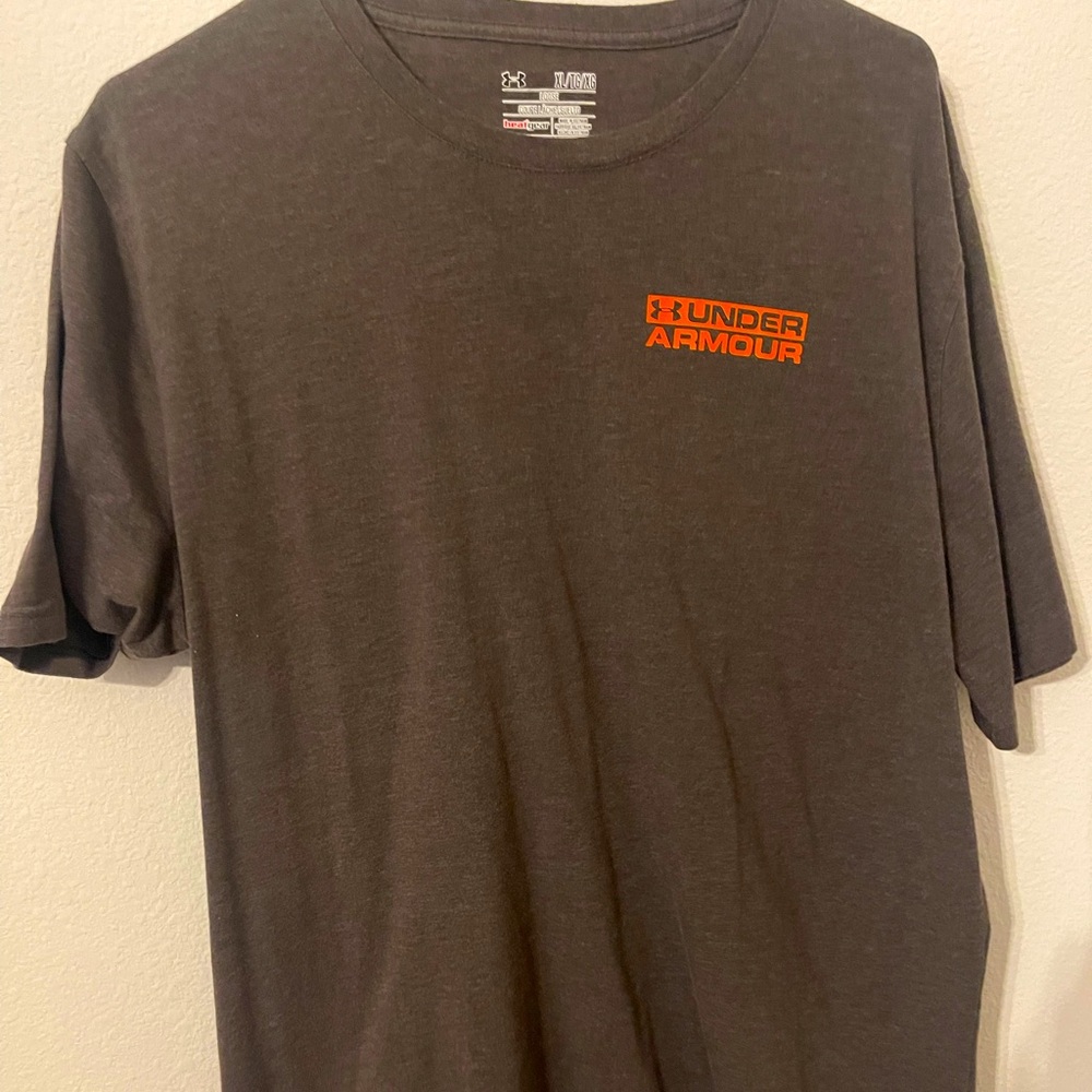 Under Armour T-shirt